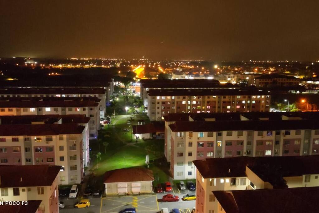 Bs410- Klia- Selfcheck-in-wifi-netflix-parking-pool, 5082 * Sepang