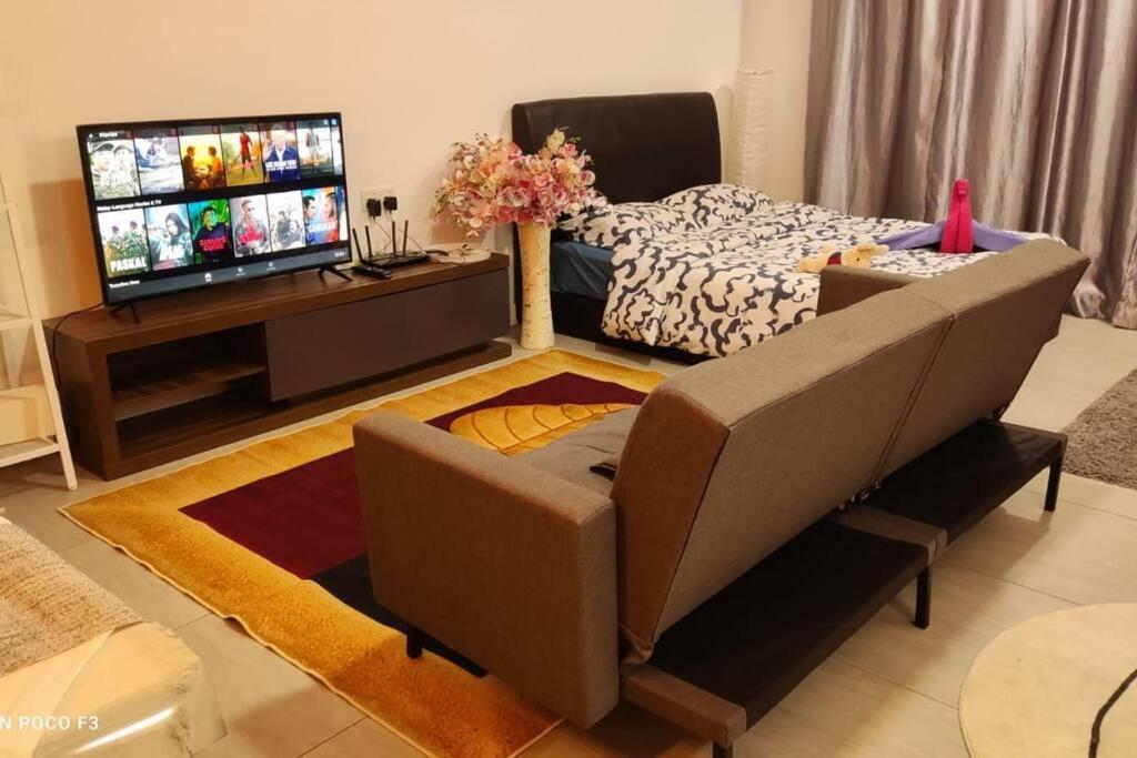 Apartment Bs410- Klia- Selfcheck-in-wifi-netflix-parking-pool, 5082 Sepang